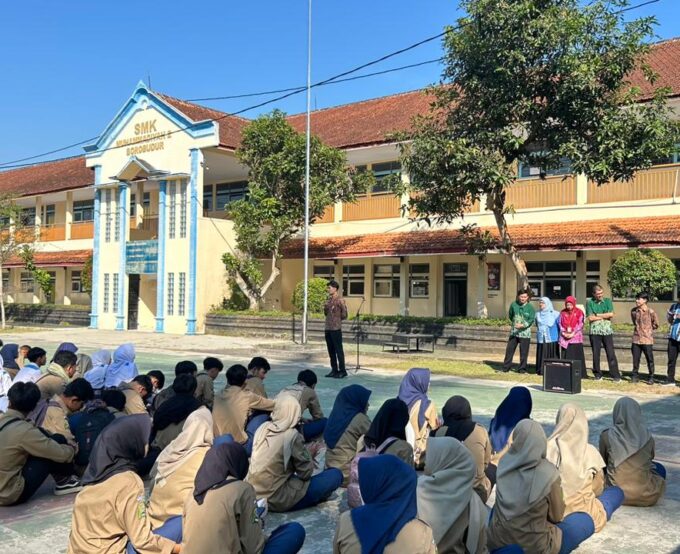 Pentingnya Mendalami web Sekolah